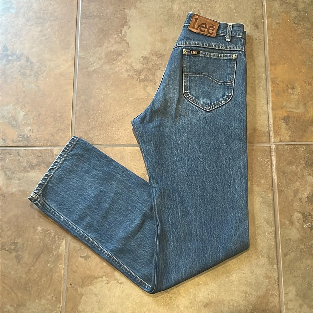 Vintage 1980s high waisted mens Lee riders, straight leg, perfect condition